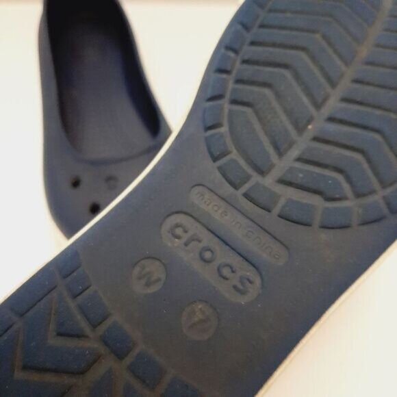 CROCS Ballet Flats Light Perforated Slip-On Shoe Navy Blue White Trim Sz 7 - Picture 13 of 13